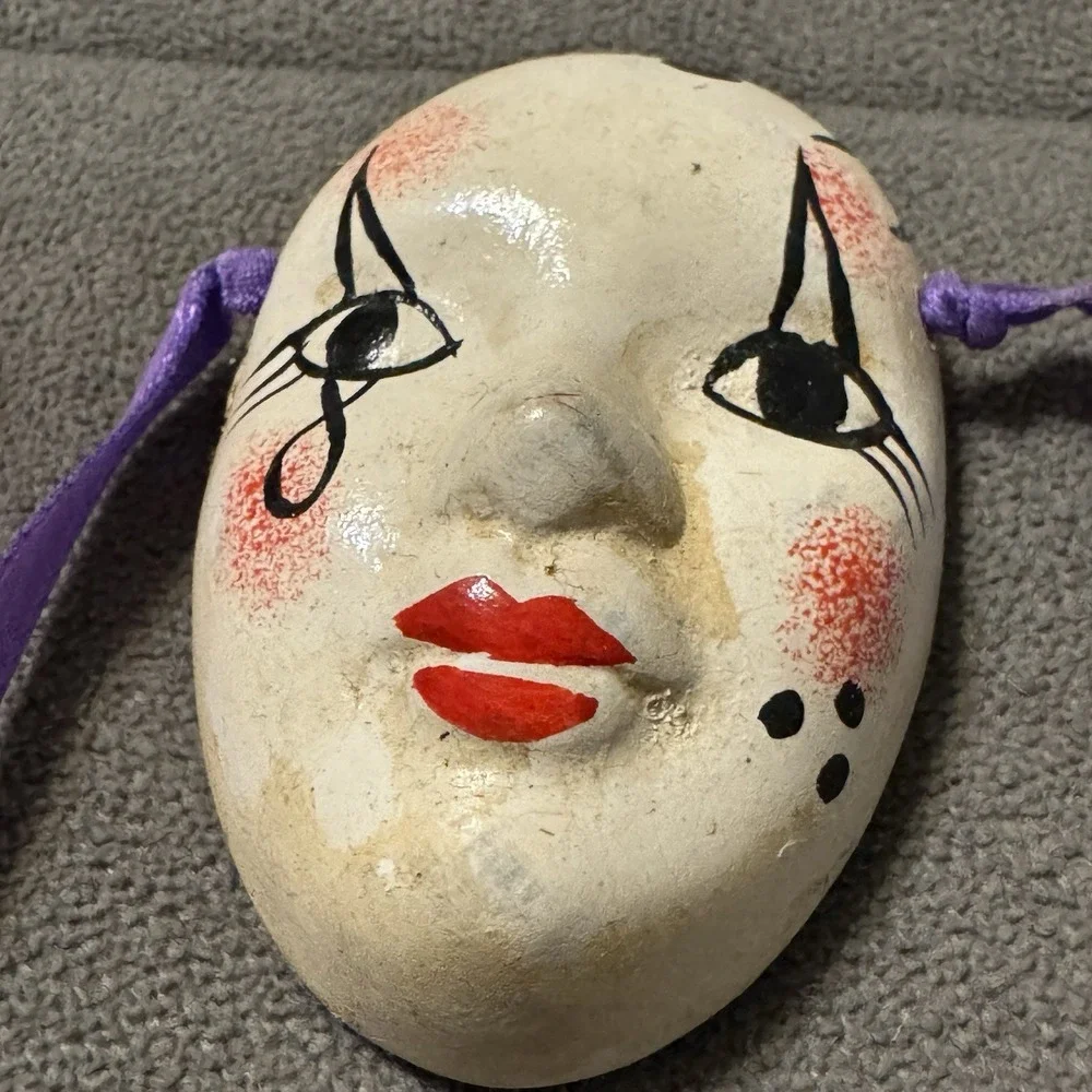 Lot of 2 1990s Ceramic Decorated‎ Mime Theater Mini Wall Masks Mardi Gras